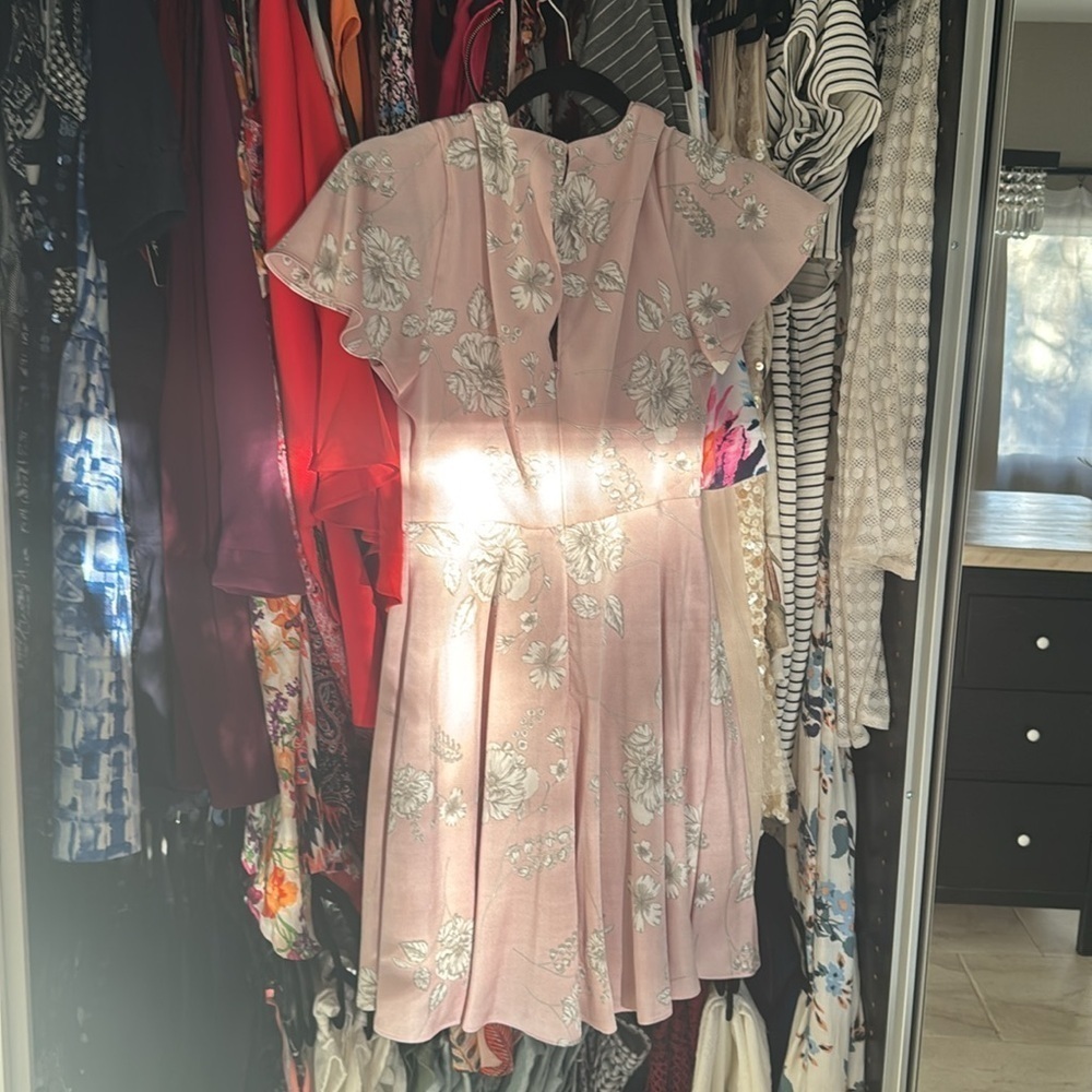 Pink floral dress - Picture 8 of 9